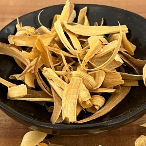 Hand Cut Palo Santo Wood Chips 秘鲁圣木木削